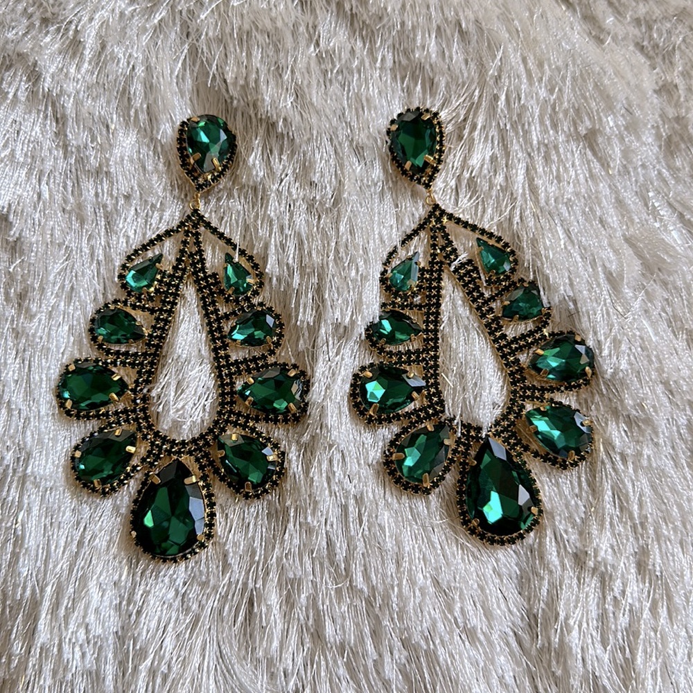 Earrings - Picture 2 of 3